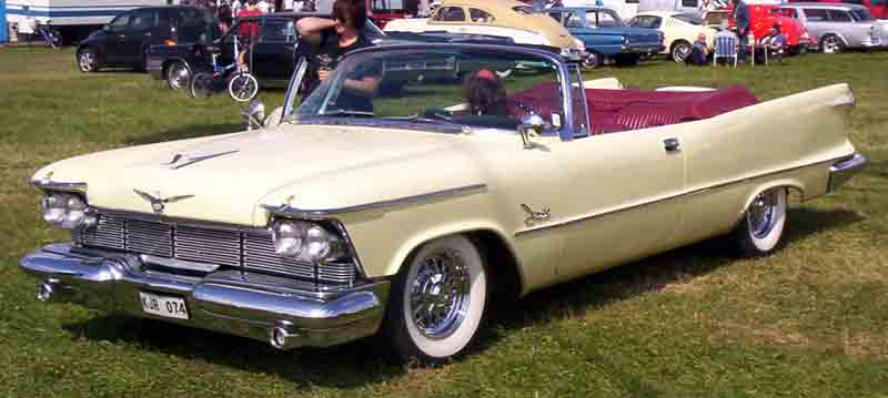 A 1958 Imperial convertible, from the year Chrysler first offered Auto-Pilot speed control